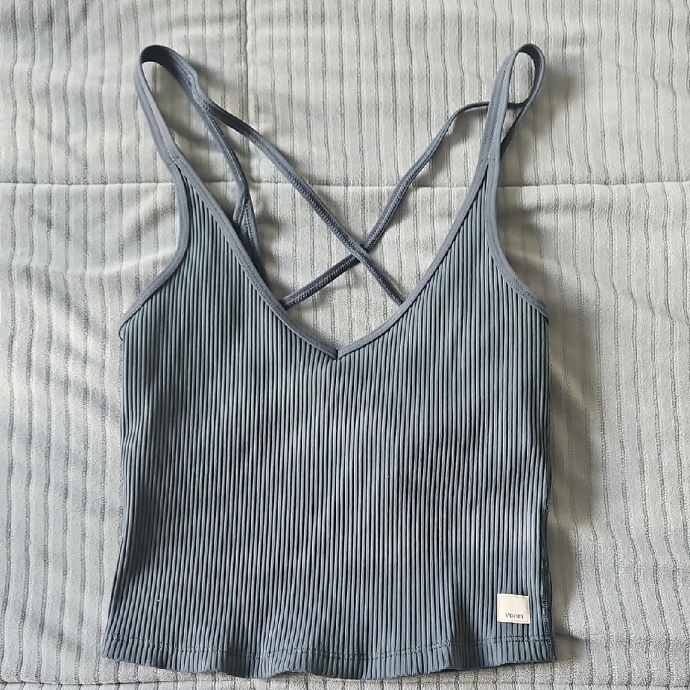 Vuori ribbed crop tank in blue